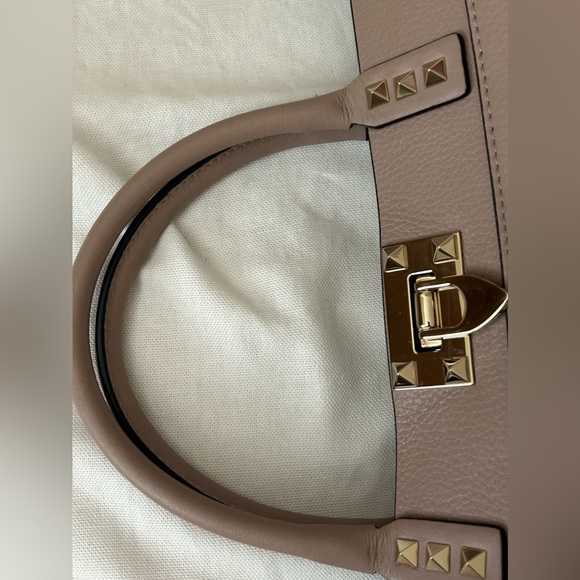 Valentino Garavani Rockstud Bag - Picture 5 of 11